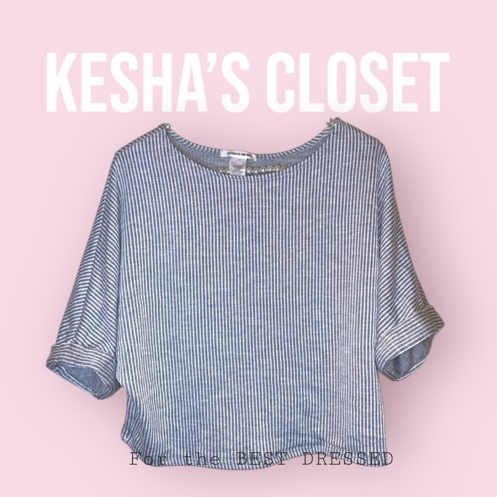 CAUTION TO THE WIND Oversized Crop Top